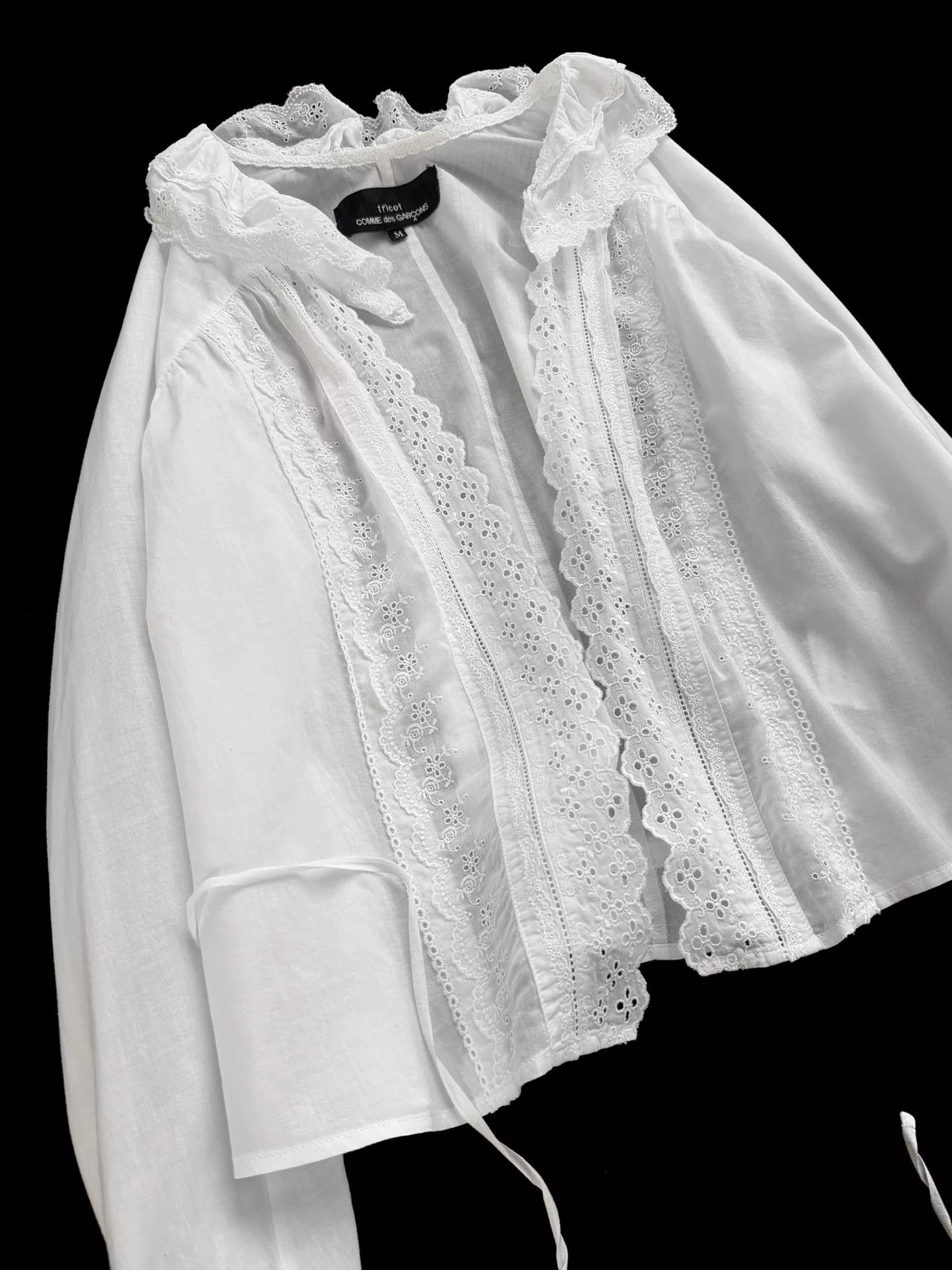 Comme des Garcons Comme des Garçons White Cotton Lace-Tie Blouse Vintage Size M / US 6-8 / IT 42-44 - 7 Thumbnail