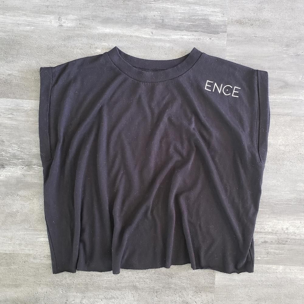 Designer Black ENCE Cropped Boxy Sleeve Size M / US 6-8 / IT 42-44 - 1 Thumbnail
