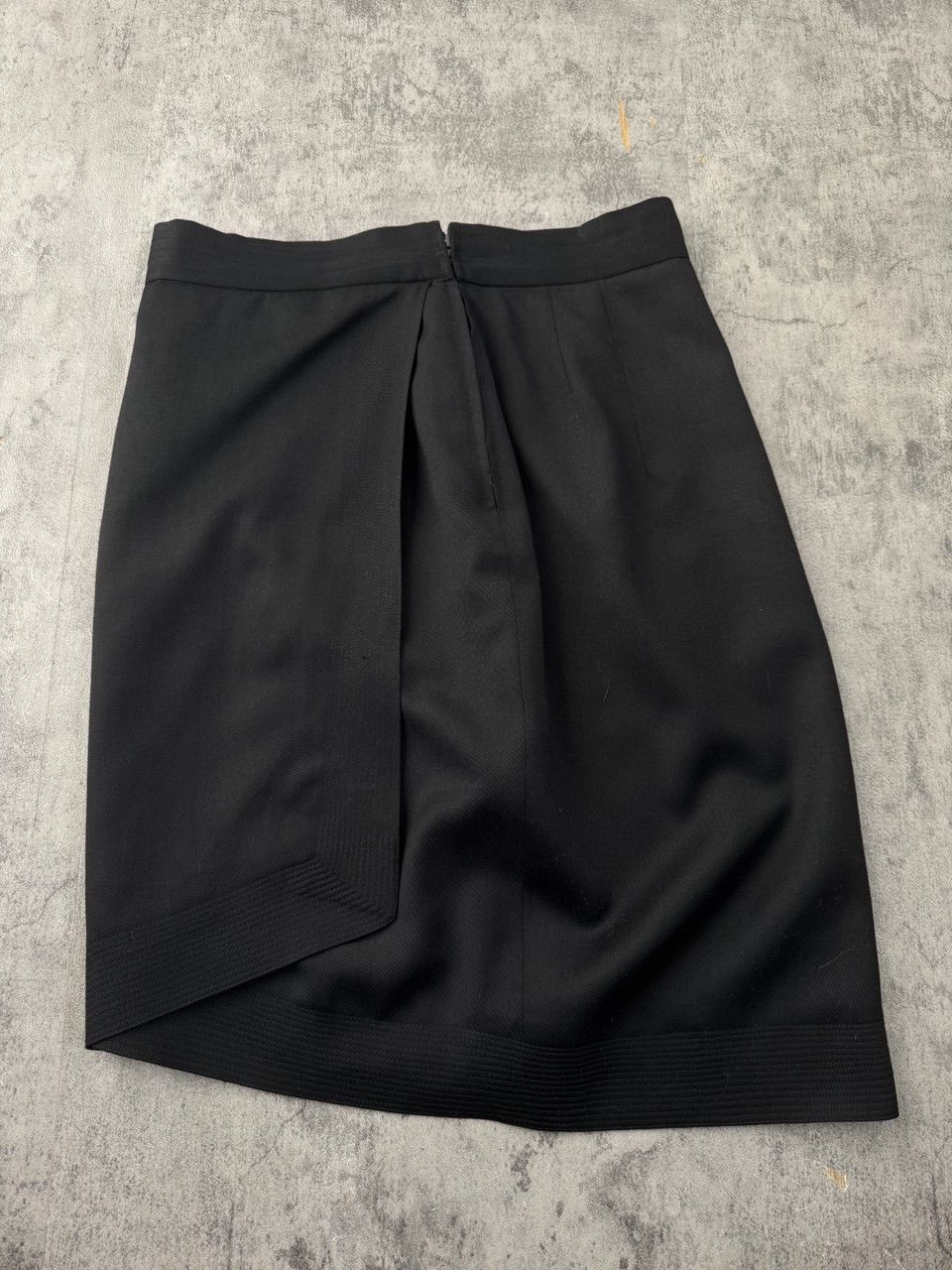 Versace 1980s Gianni Versace Wool Wrap Pencil Skirt Vintage Rare Size 26" / US 2 / IT 38 - 10 Thumbnail