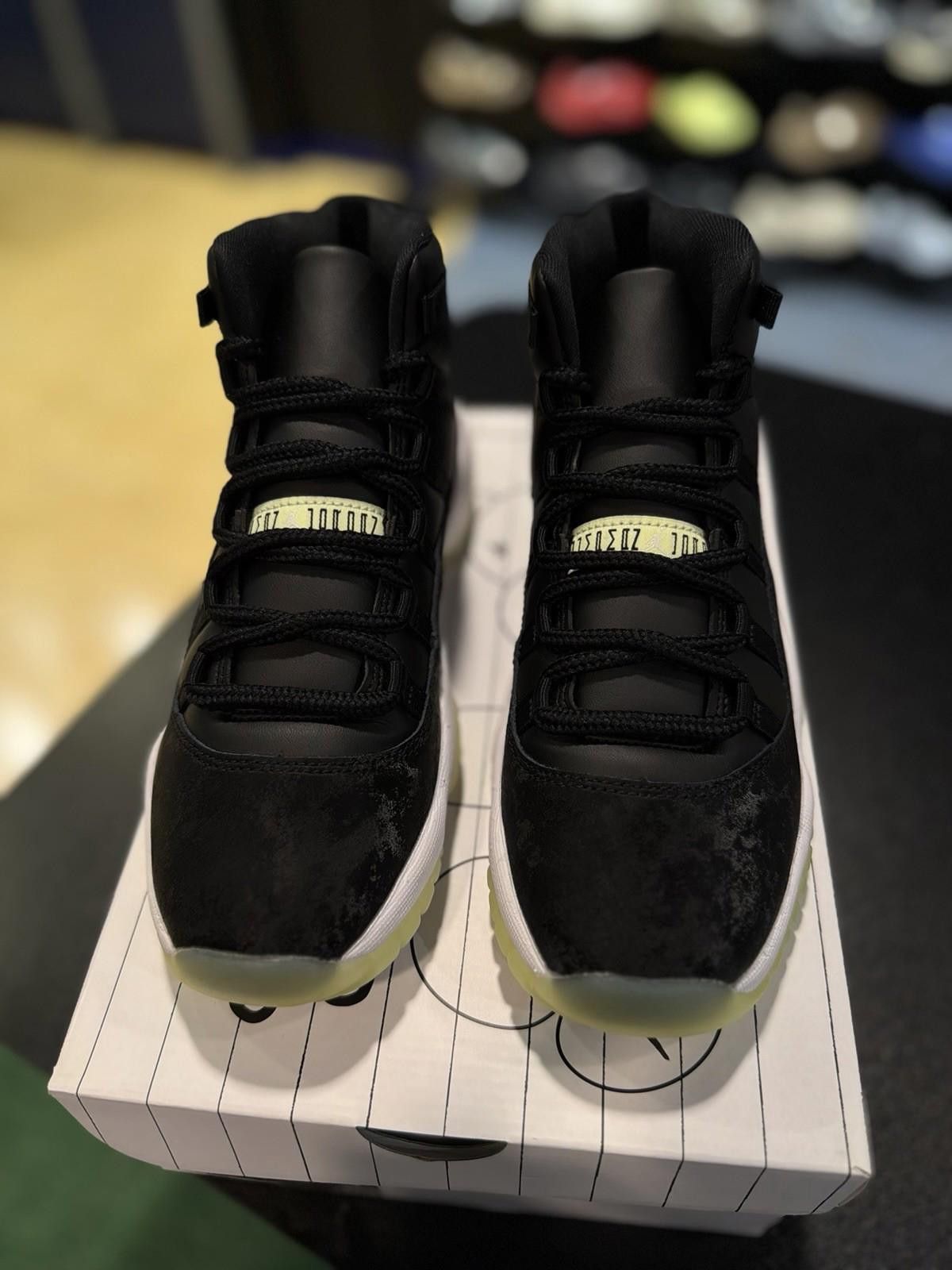 Nike Air Jordan 11 Retro GS 'Inner Beast' Black Barely Volt 7Y Size US 7 / EU 40 - 5 Thumbnail