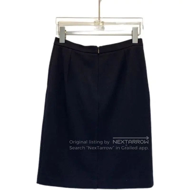 MaxMara Navy Polyester Women's Shorts .