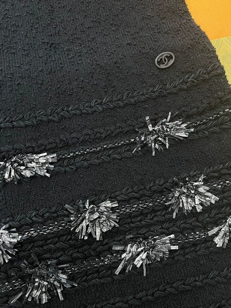 Chanel Chanel Black flower knitted short-sleeved dress Size XS / US 0-2 / IT 36-38 - 2 Thumbnail