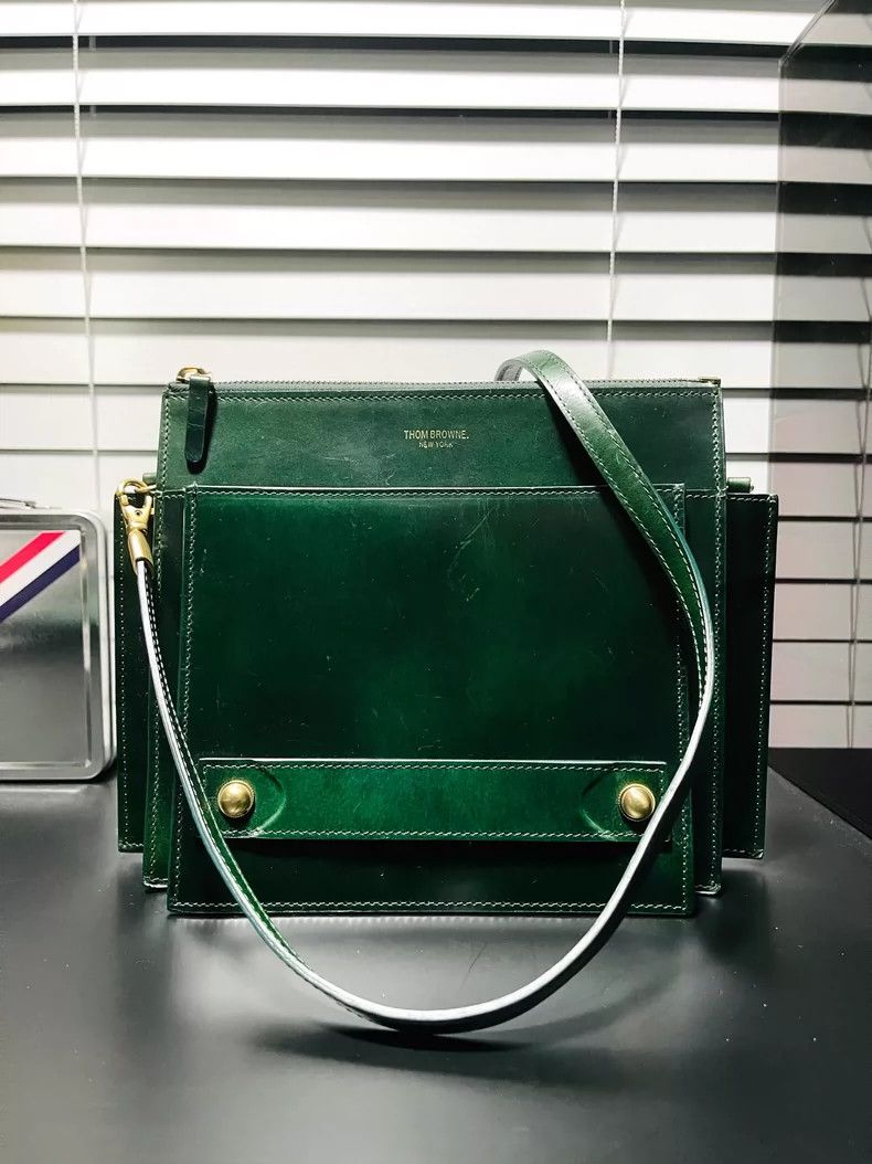 Thom Browne Thom Browne Size OSShoulder bag clutch bag organ bag commut Size ONE SIZE - 1 Thumbnail