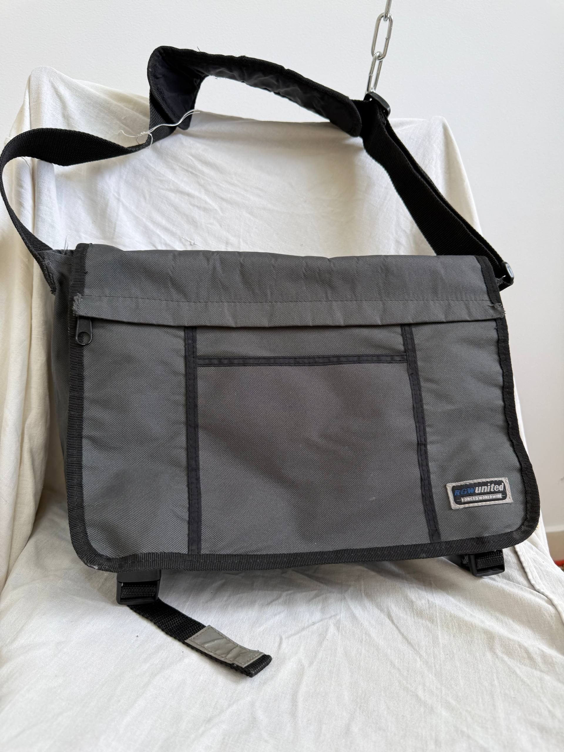 Vintage Avant-Garde If Six Was Nine Style Crossbody Messenger Bag Size ONE SIZE - 6 Thumbnail