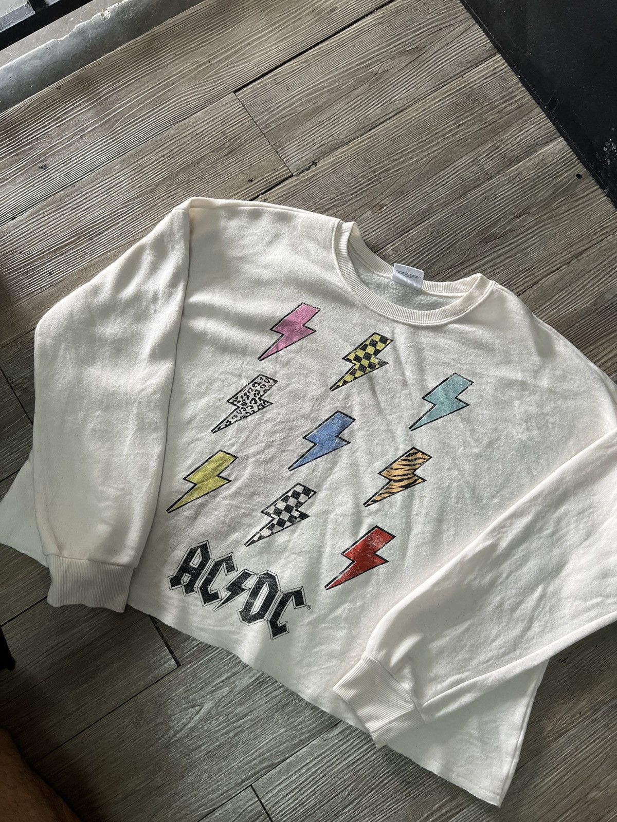 AC/DC × Band Tees ACDC Crops Tops Sweatshirt Size XL / US 12-14 / IT 48-50 - 1 Thumbnail