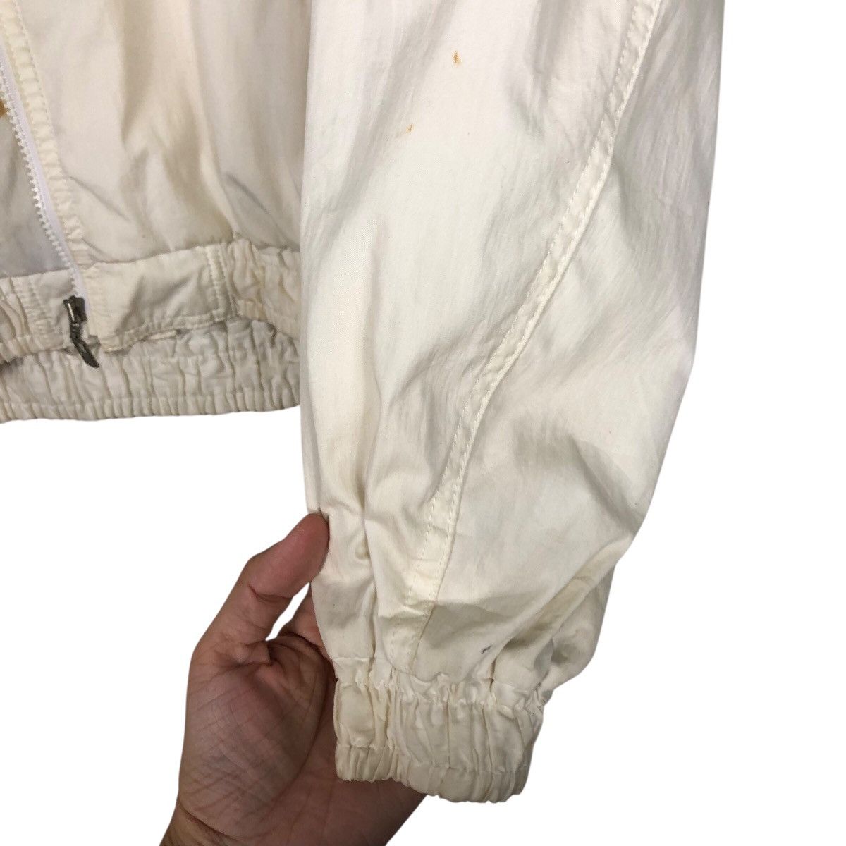 Japanese Brand ellesse 80s/90s White Zip-Up Windbreaker – Mesh Lining Size US L / EU 52-54 / 3 - 16 Thumbnail