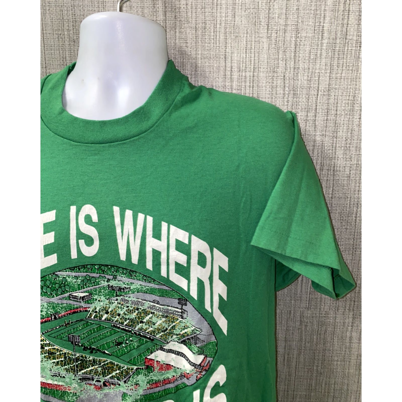 Vintage VINTAGE Screen Stars Best Mens Green USA Made Home Herd Short Sleeve T-Shirt XL Mens Shirt Green 90s/90s? Size US XL / EU 56 / 4 - 2 Thumbnail