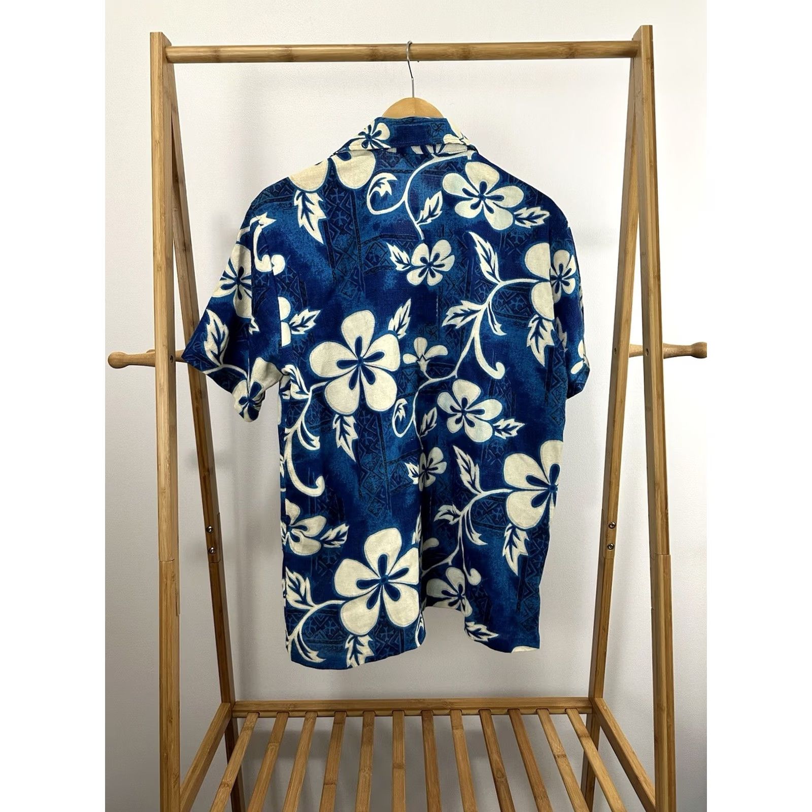Vintage VTG K-mart California Hawaiian Aloha Floral AOP Button Cotton Shirt L Mens Blue Size US L / EU 52-54 / 3 - 2 Thumbnail