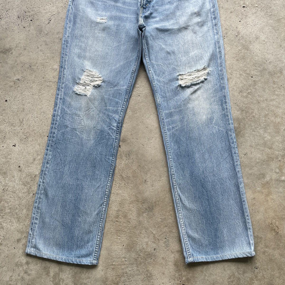 Levi's Levi’s 502 Light Wash Blue Distressed Jeans Pants Faded W34 Size US 34 / EU 50 - 4 Thumbnail