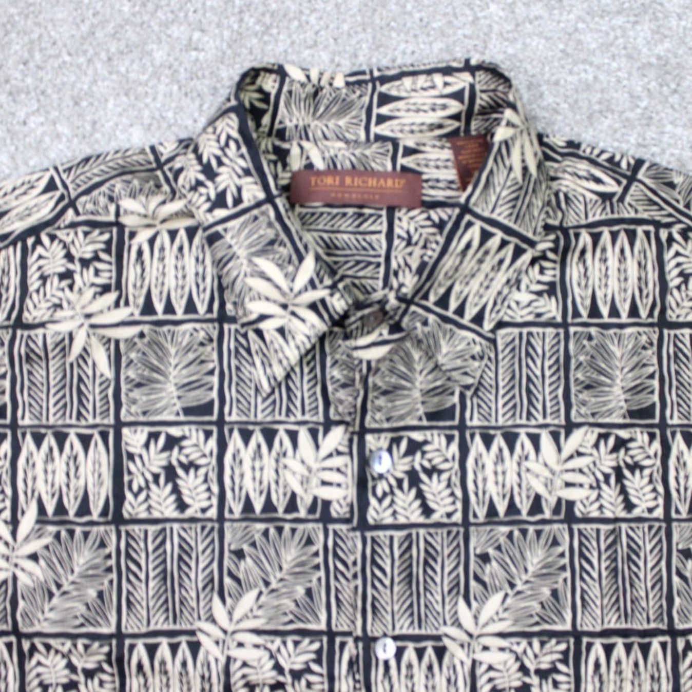 Tori Richard Tori Richard Shirt Mens 2XL XXL Black/Tan Floral 100% Cotton Lawn Short Sleeve Size US XXL / EU 58 / 5 - 4 Thumbnail