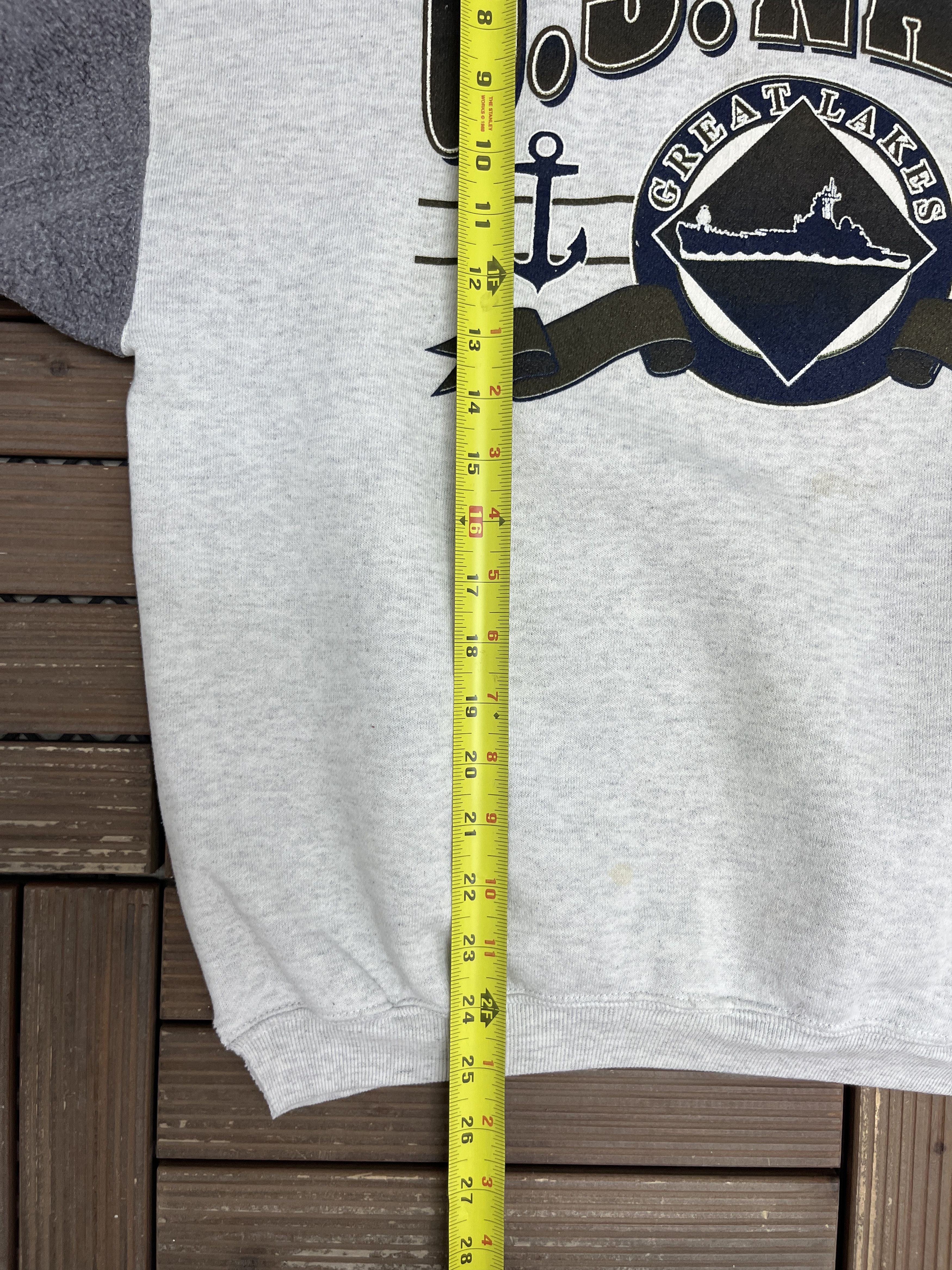 Vintage U.S. Navy Great Lakes Vintage Crewneck Sweater Size US L / EU 52-54 / 3 - 8 Thumbnail