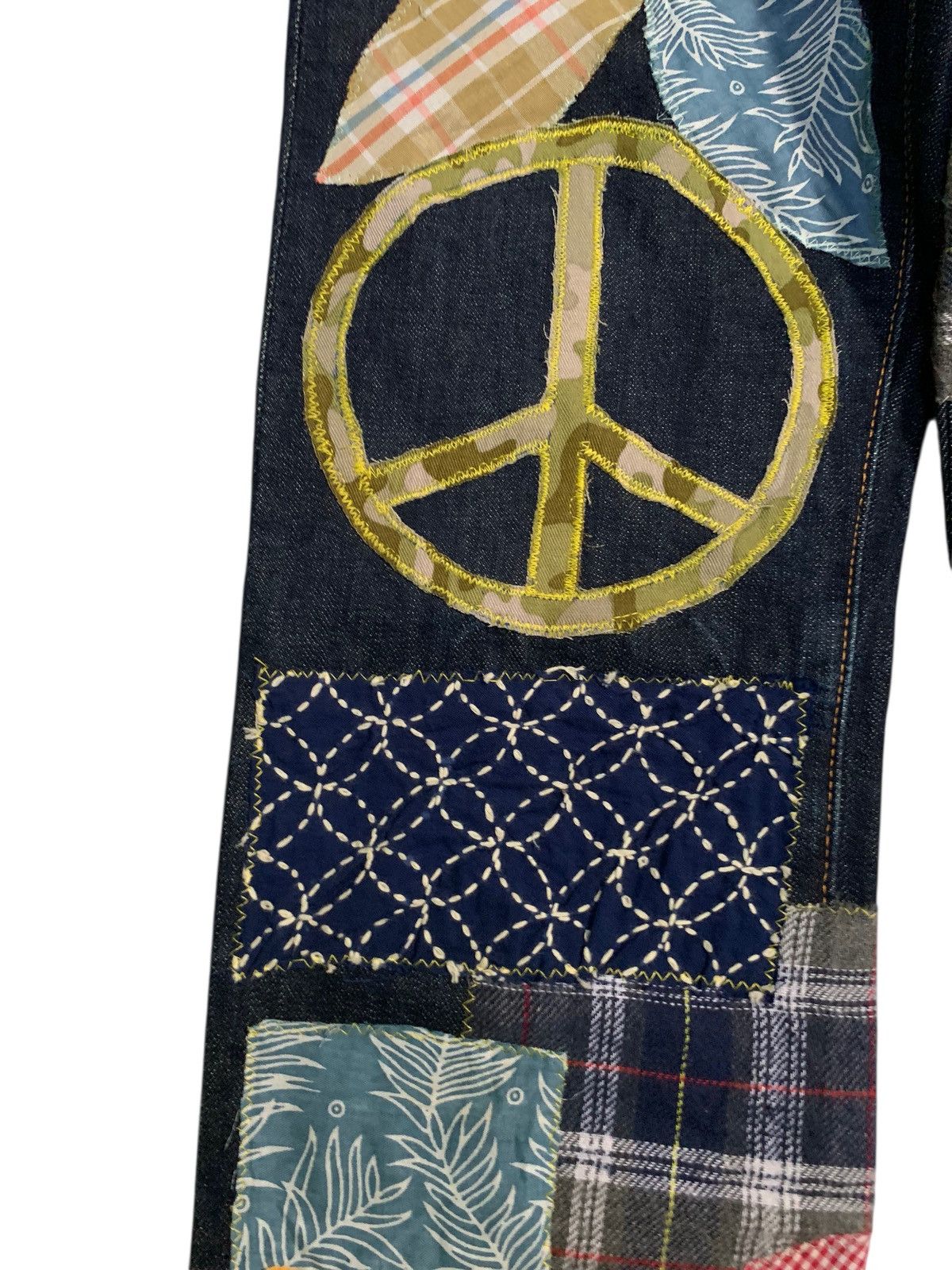 Kapital KAPITAL PATCHWORK HIPPIES STYLE REWORK JAPANESE INSANE DENIM Size US 29 - 13 Thumbnail