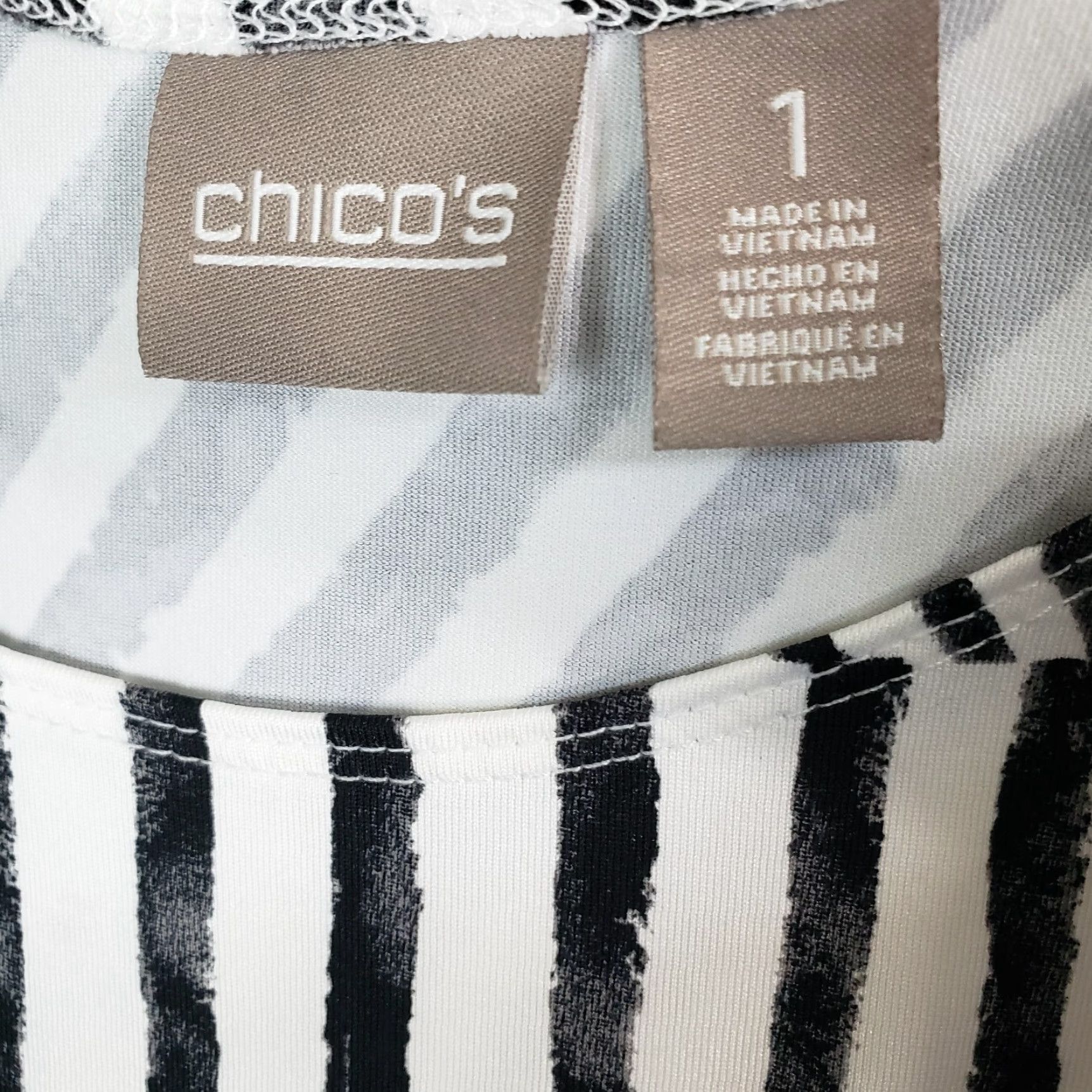 Vintage Chico's Womens Tank Top Sz Medium Black White Stripe Scoop Neck Nylon Blend Shirt Adult M Black Stripe Sleeveless Size M / US 6-8 / IT 42-44 - 6 Thumbnail