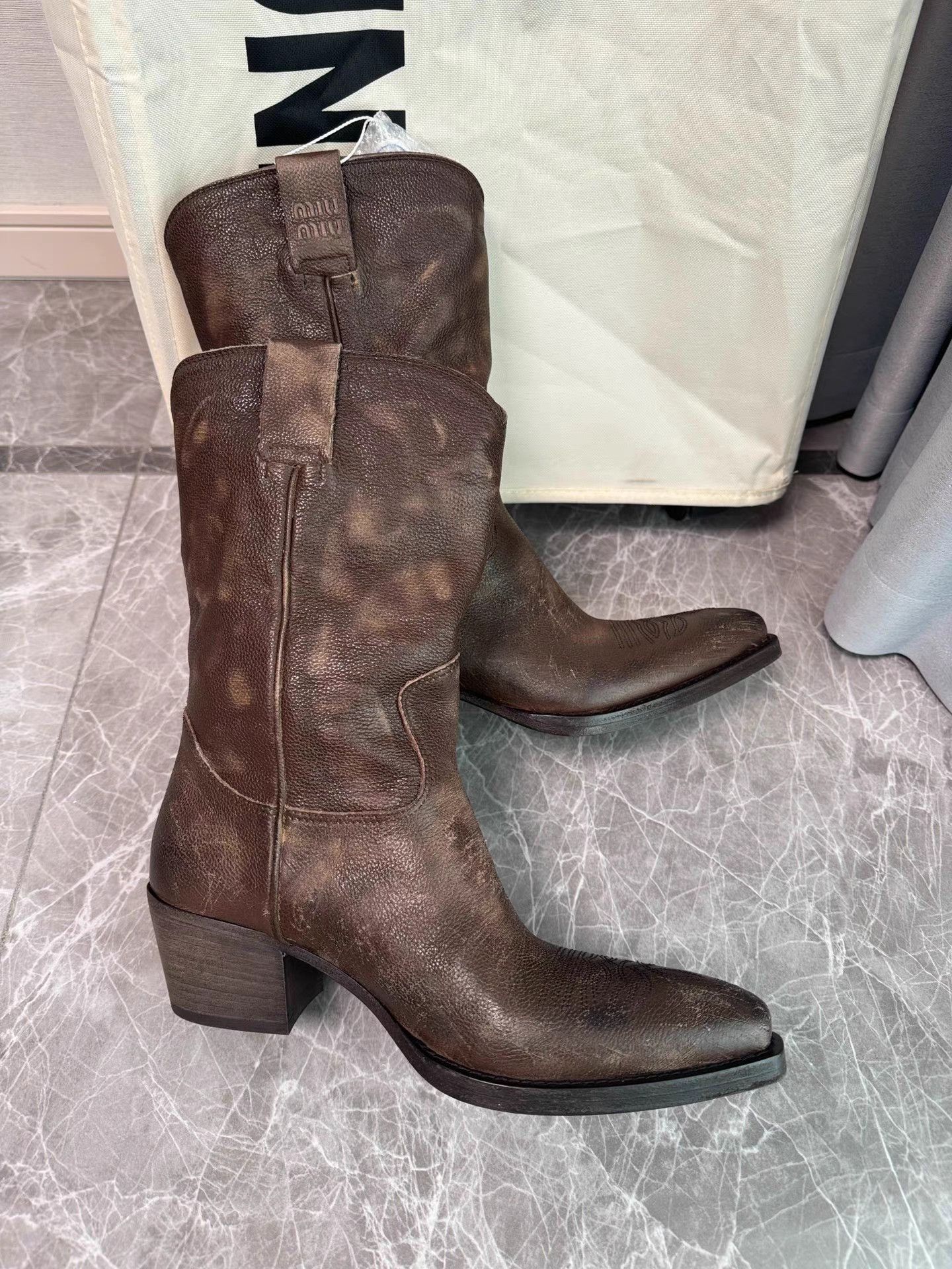 Miu Miu MiuMiu 24FW Pointed Toe Boots K6 Size US 7.5 / IT 37.5 - 8 Thumbnail