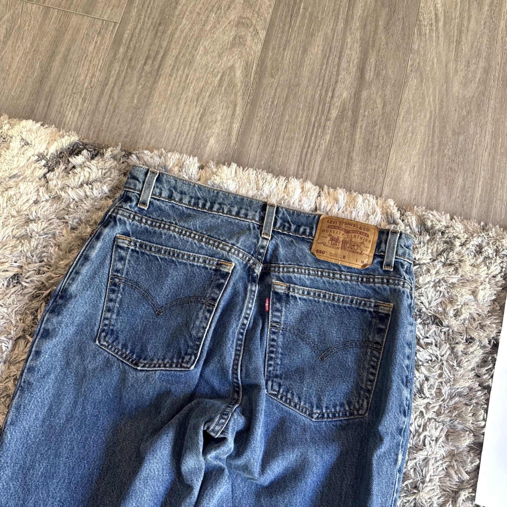 Levi's VINTAGE Levi’s 550 Jeans 90s Blue Denim Relaxed Fit Tapered Men’s 32x29 HTF Jeans Mens Size US 32 / EU 48 - 2 Thumbnail