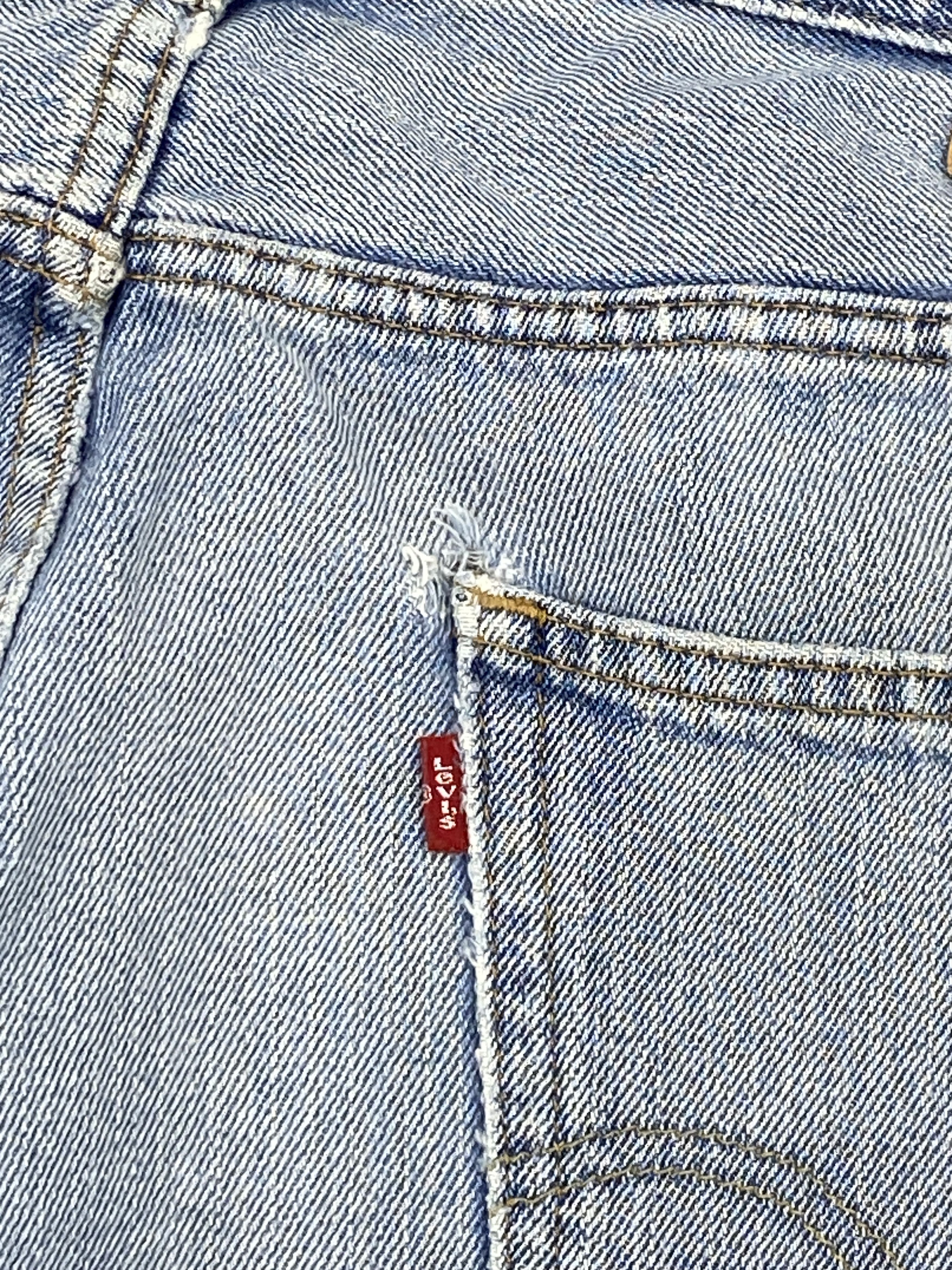 Levi's Light Washed Vintage Levis 550 Jeans DP2338 Size US 35 - 6 Thumbnail