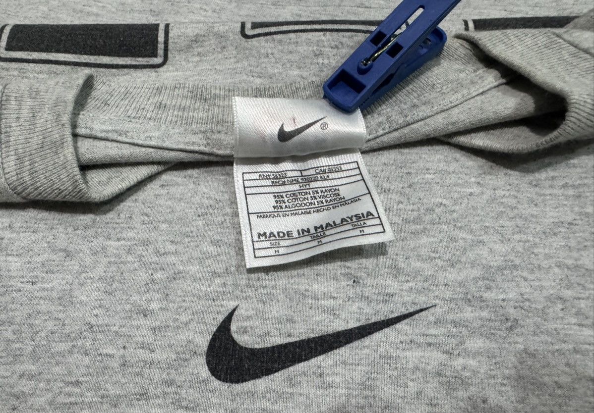 Nike Vintage 90’s Nike Big Logo With Center Swoosh Size US M / EU 48-50 / 2 - 3 Thumbnail
