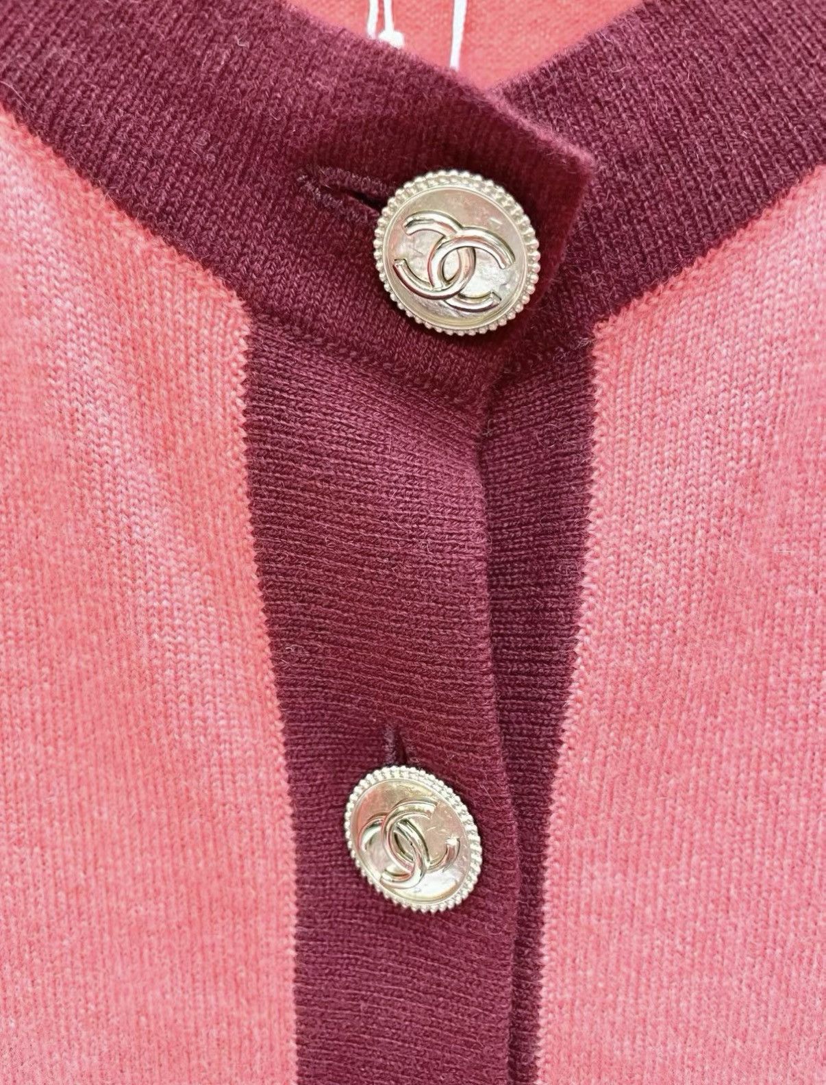 Chanel Chanel 20A Métiers d'Art Collection Cashmere Cardigan J33 Size L / US 10 / IT 46 - 5 Thumbnail