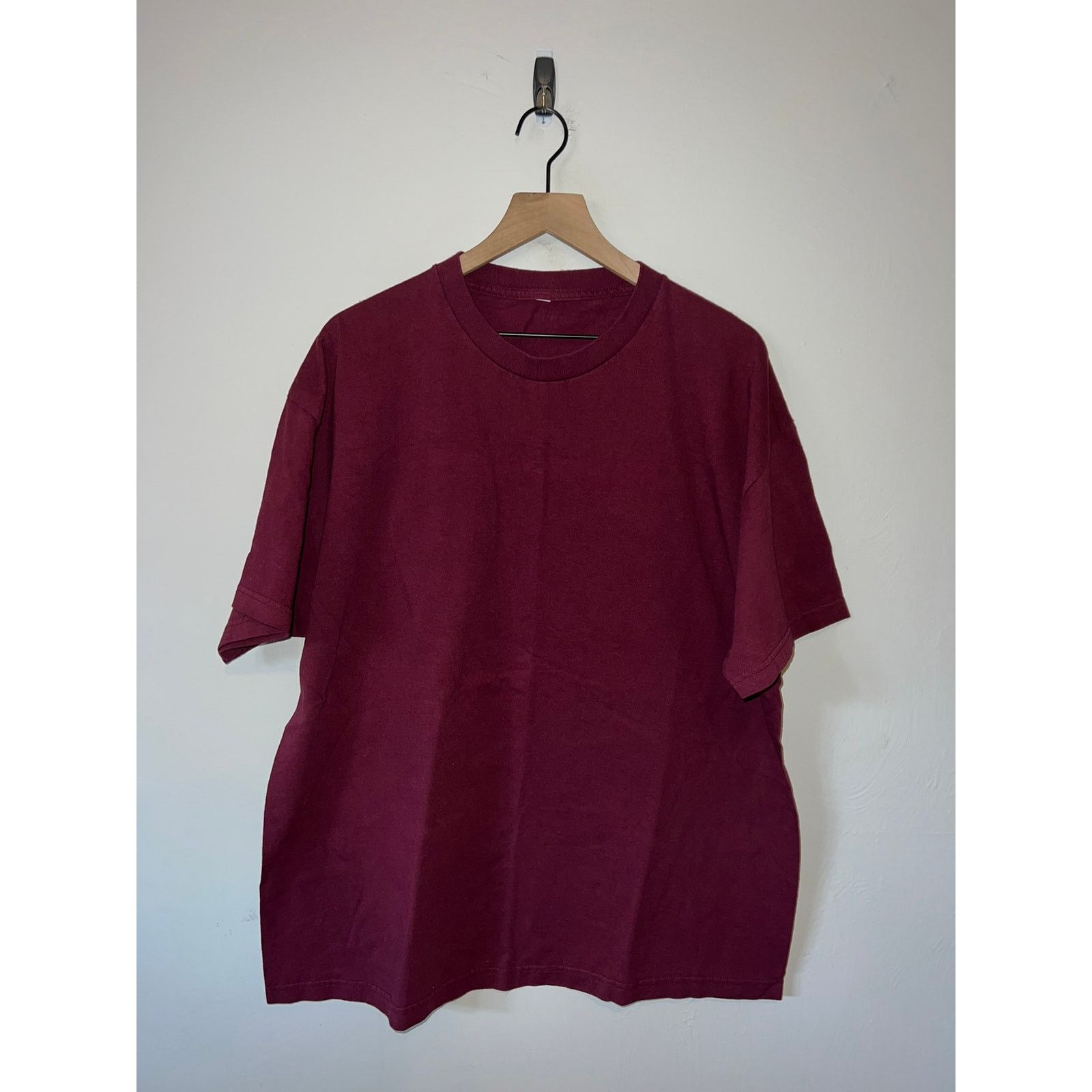 Vintage Vintage Maroon Blank Shirt Short Sleeve Blank Tee VTG XL Size US XL / EU 56 / 4 - 1 Thumbnail