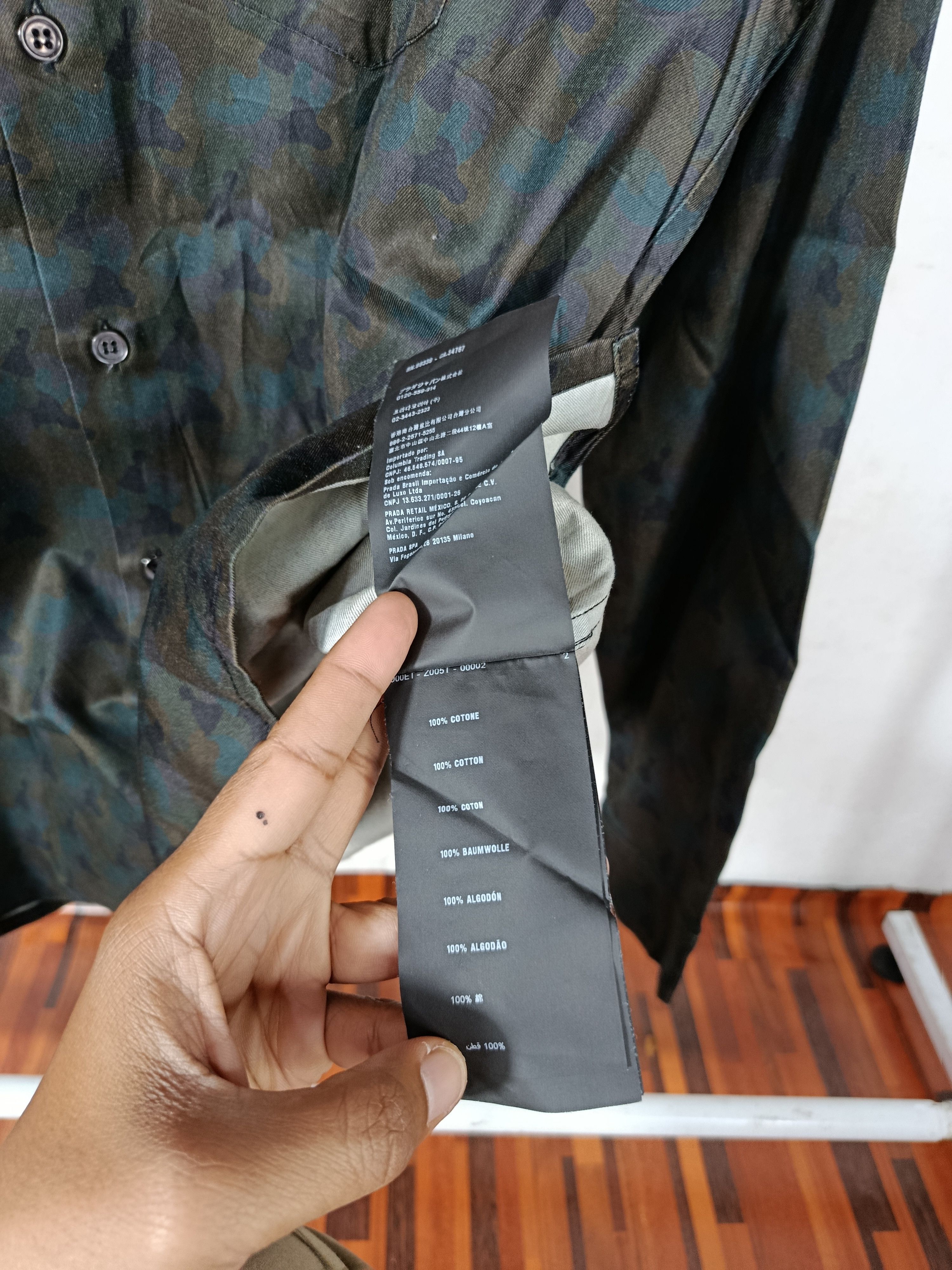 Prada Prada printed Shirts Size US L / EU 52-54 / 3 - 5 Thumbnail