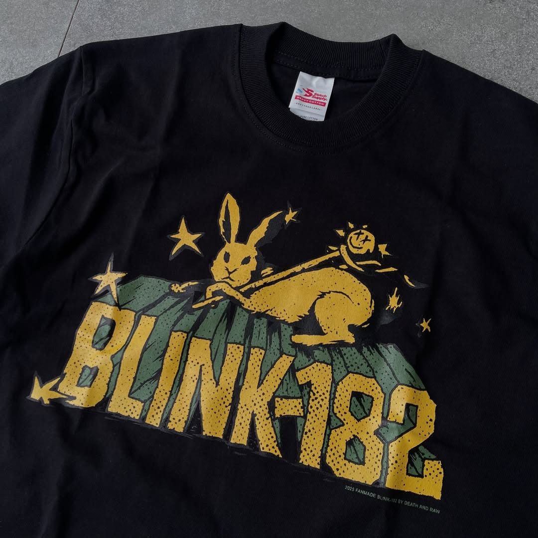 Band Tees BLINK 182 - RABBIT "Bad Brains Ripoff" Tshirt band tee Size US L / EU 52-54 / 3 - 3 Thumbnail
