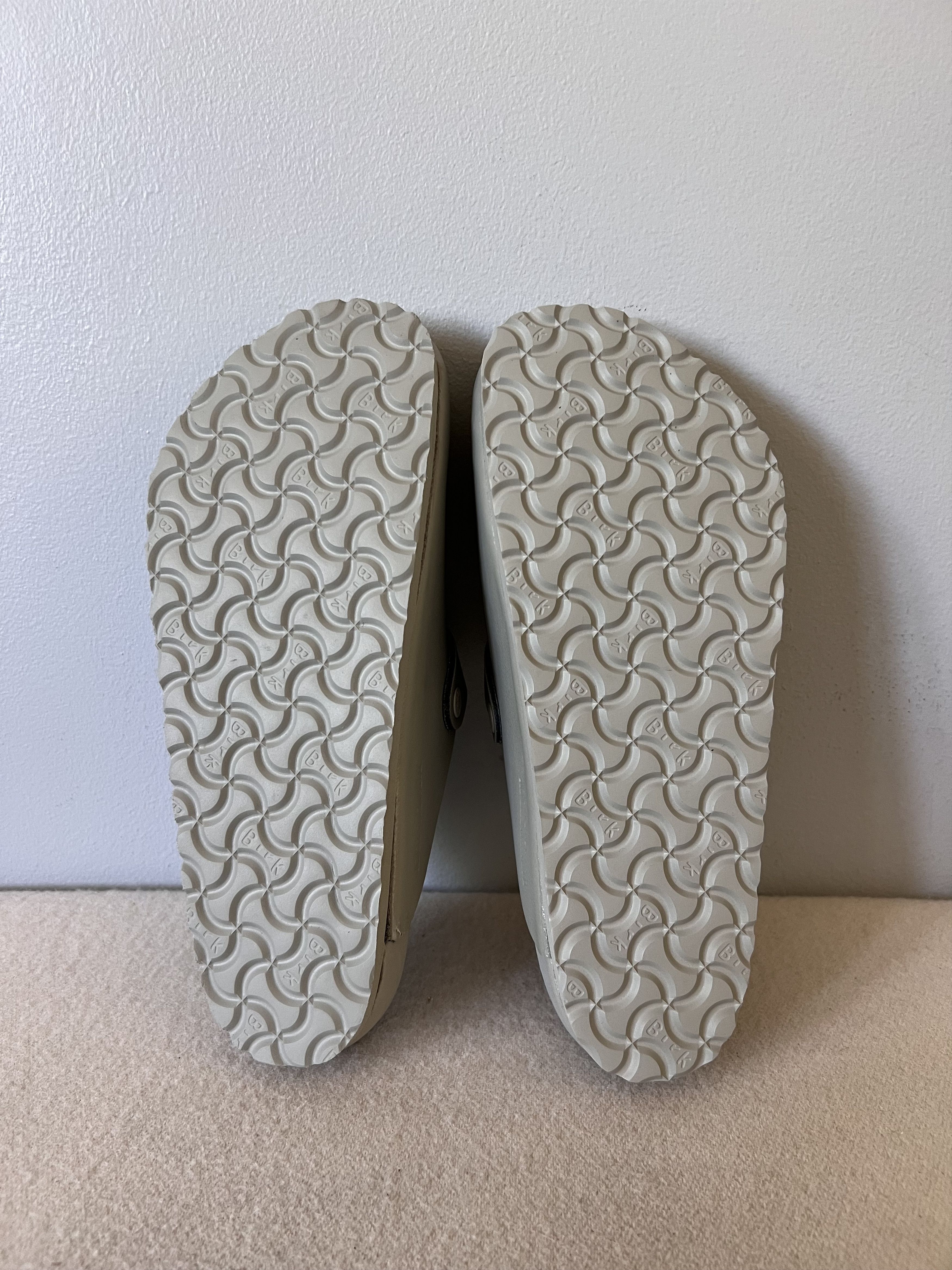 Birkenstock Birkenstock Boston Exquisite in Mineral Grey Leather Size US 8 / EU 41 - 6 Thumbnail