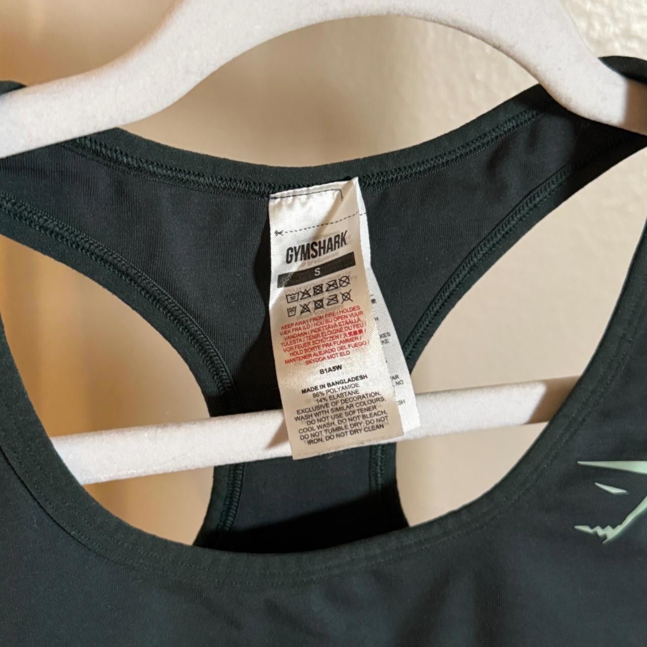 Gymshark GYMSHARK matching green sports bra and legging shorts Size ONE SIZE - 3 Thumbnail