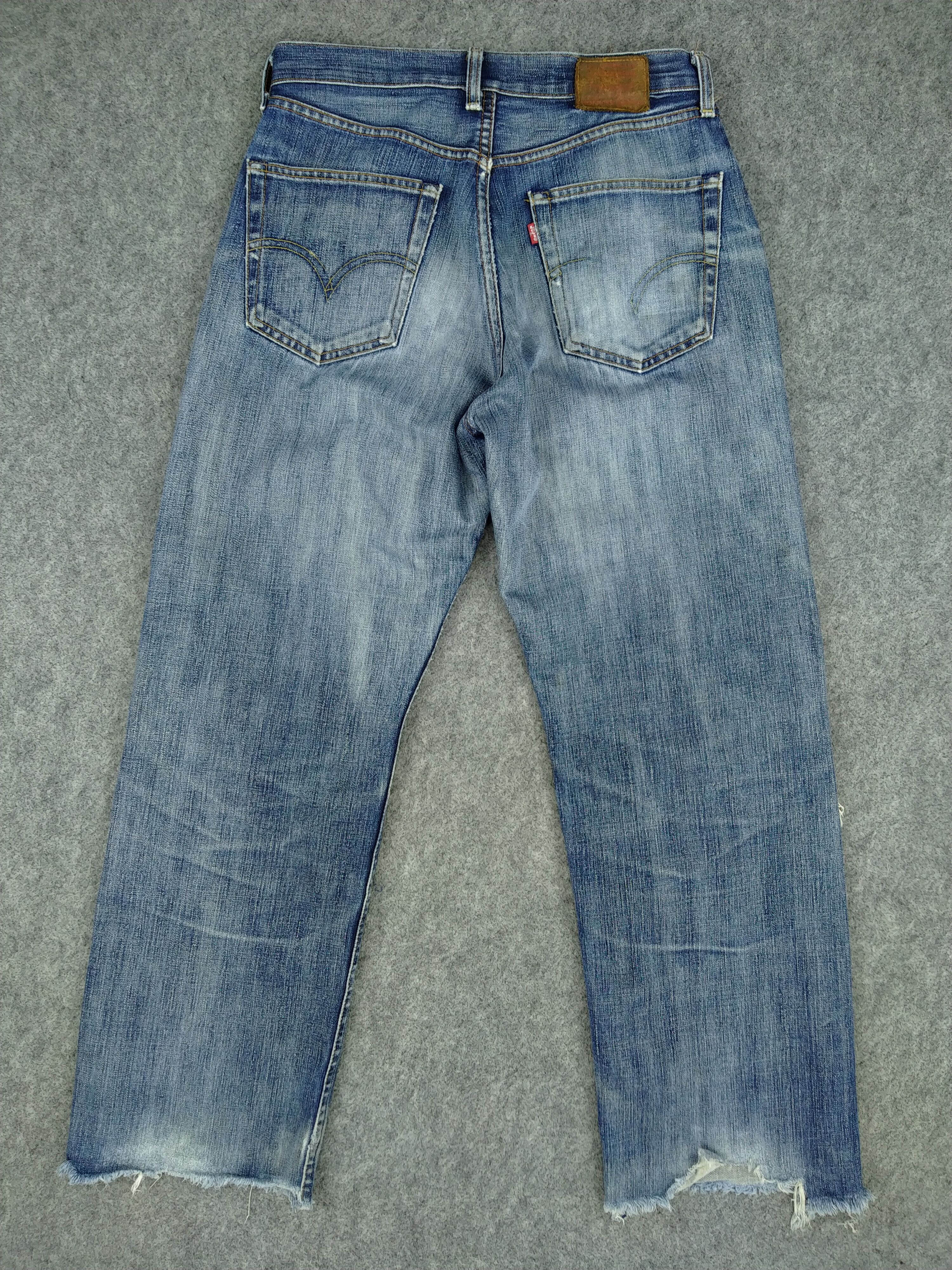 Levi's Faded Blue Vintage Levi's 504 Jeans 31x29 Denim -JN1069 Size US 31 - 2 Thumbnail
