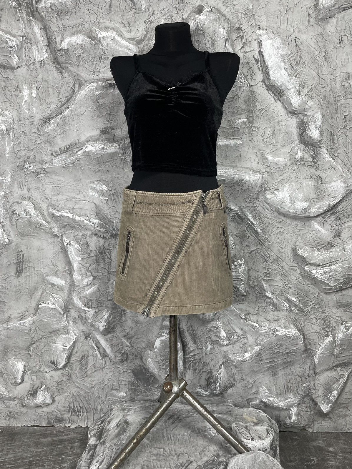 Hysteric Glamour × If Six Was Nine × Japanese Brand 2000s Y2K Asymmetrical Zip Mini Skirt Junya Watanabe Style Size 27" / US 4 / IT 40 - 5 Thumbnail