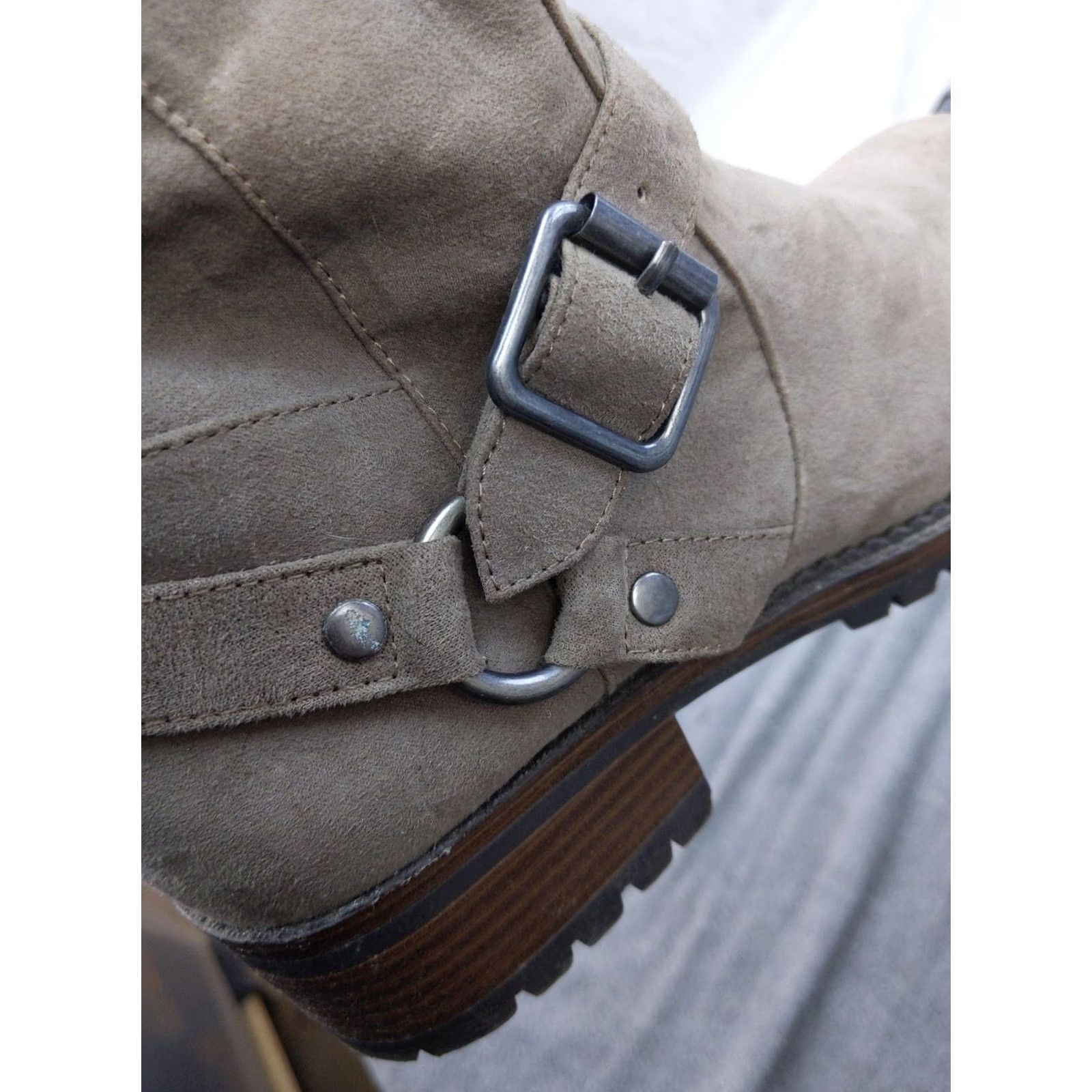 Kenneth Cole Kenneth Cole Reaction Boots Womens 7.5 Beige Knee High Biker Tough Bet Low Block Heel Zip Size US 8 / IT 38 - 6 Thumbnail