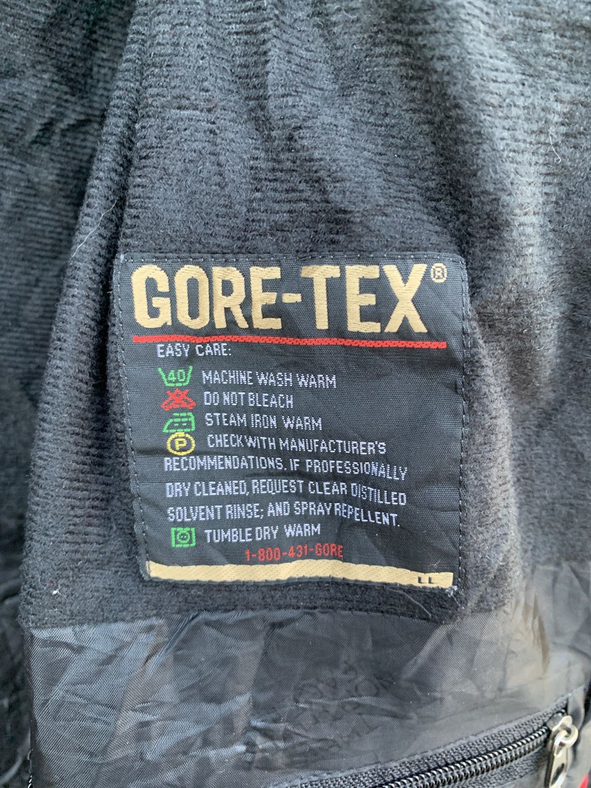 The North Face Vintage The North Face Summit Series Waterproof Jacket Size US XL / EU 56 / 4 - 18 Thumbnail