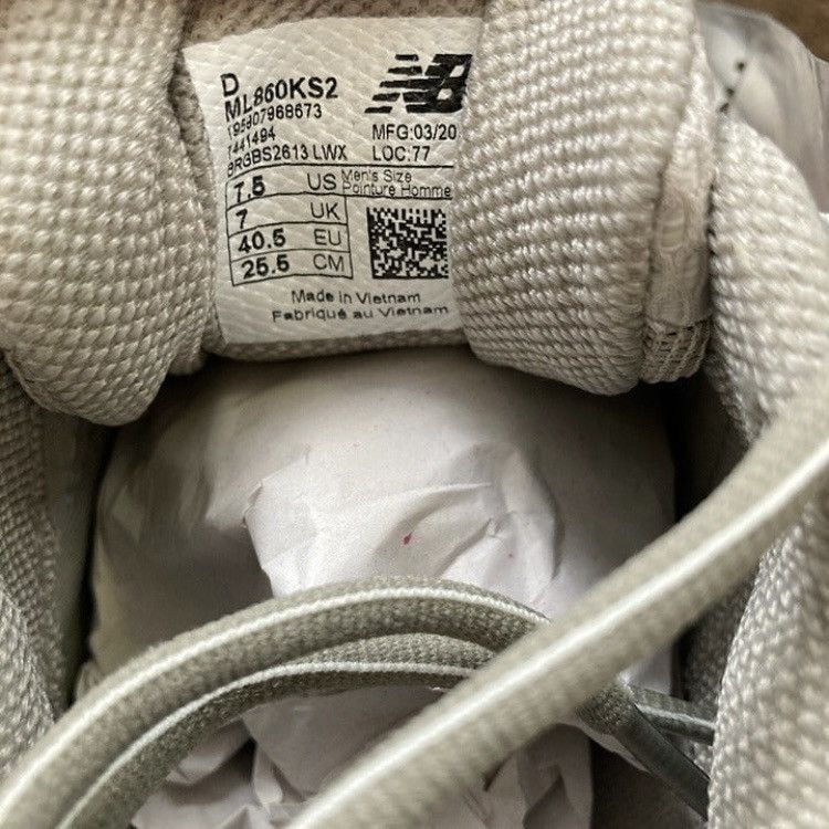 New Balance NEW - New Balance 860v2 Mars - Men's size 7.5 / Women's sz 9 Size US 7.5 / EU 40-41 - 12 Thumbnail