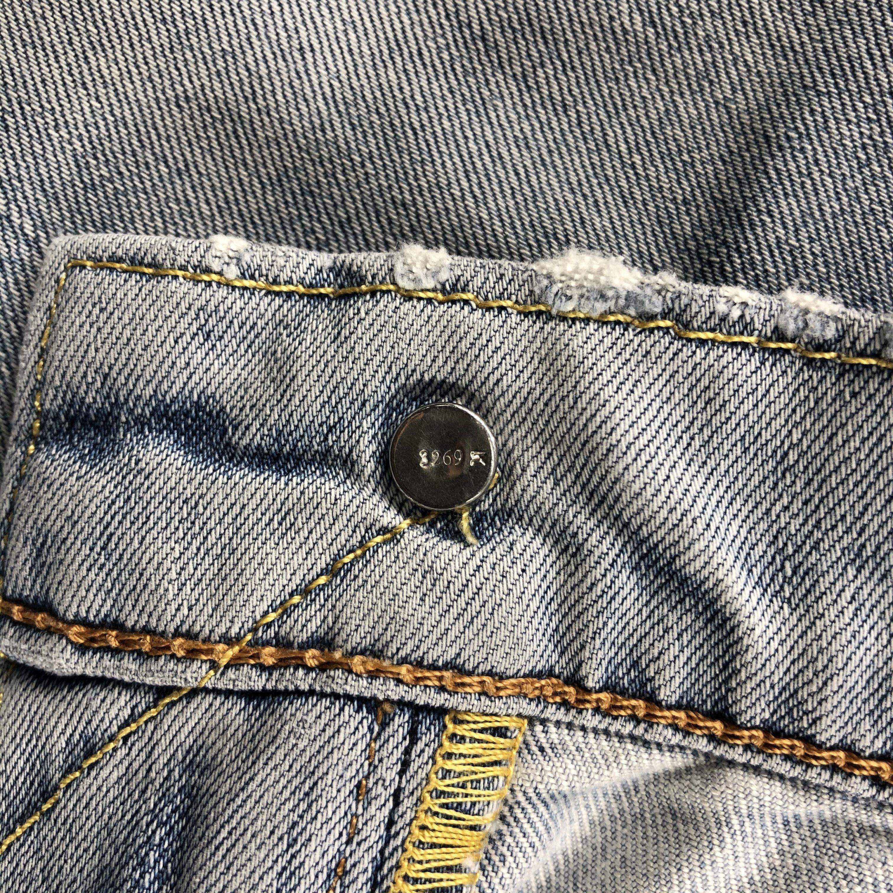Levi's × Vintage Vintage Light Wash Levis 511 Jeans-JM2796 Size US 33 - 10 Thumbnail