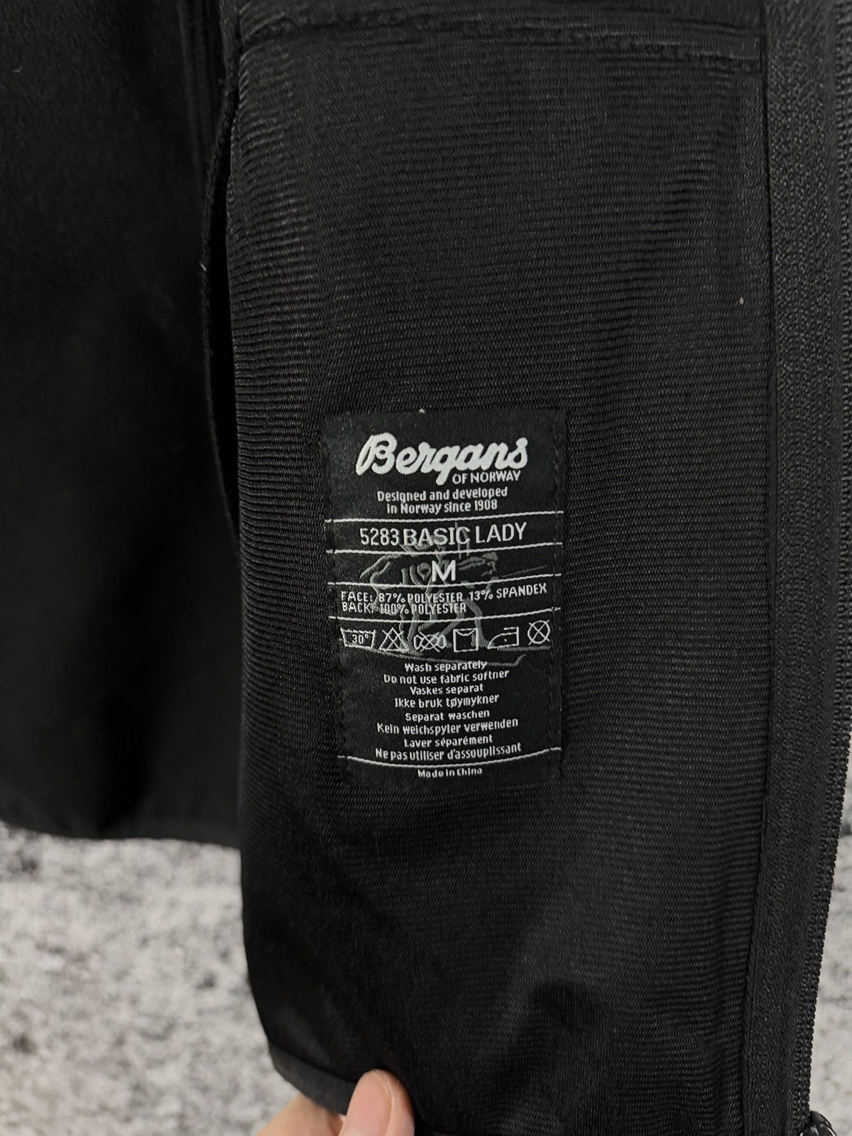 Bergans of Norway Bergans Of Norway 5283 Basic Lady Full Zip Vest Outdoor Sz M Size M / US 6-8 / IT 42-44 - 9 Thumbnail