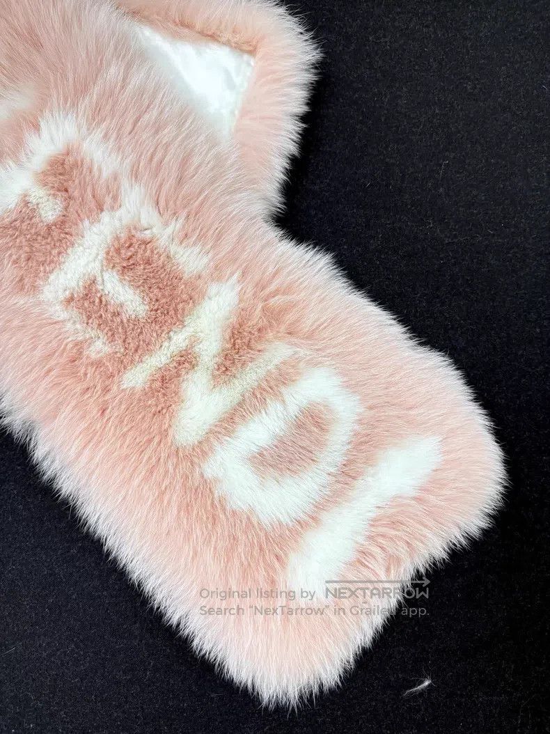 Fendi Fendi Orange Pink Big Logo Fur Scarf Size ONE SIZE - 2 Thumbnail