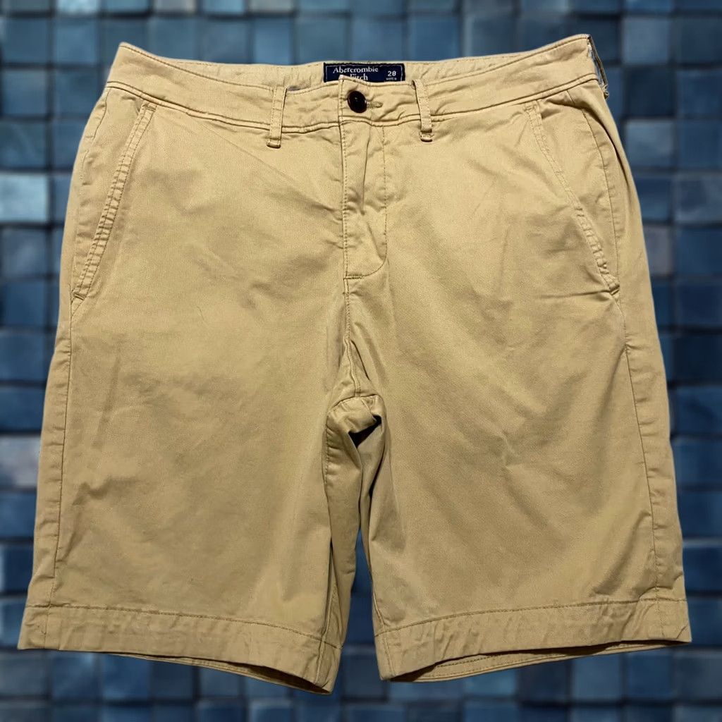 Abercrombie & Fitch Abercrombie & Fitch Shorts Mens sz 28 Beige Chino Inseam 8" Mid Rise Pockets Size US 28 / EU 44 - 1 Thumbnail