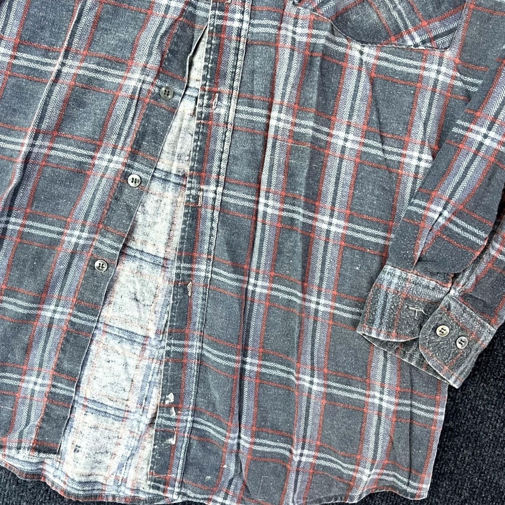 Vintage VINTAGE Haband's Ice House Flannels Shirt Mens LT Gray Plaid Button Long Sleeve Size US L / EU 52-54 / 3 - 2 Thumbnail