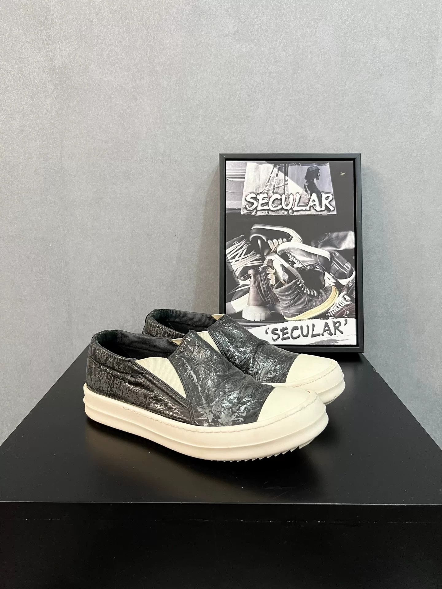 Rick Owens Rick Owens Slip-On Black White Sneakers Size US 5 / IT 35 - 1 Thumbnail