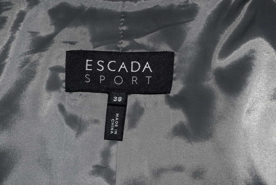 Escada Sport ESCADA*WEŁNA*M Size M / US 6-8 / IT 42-44 - 4 Thumbnail