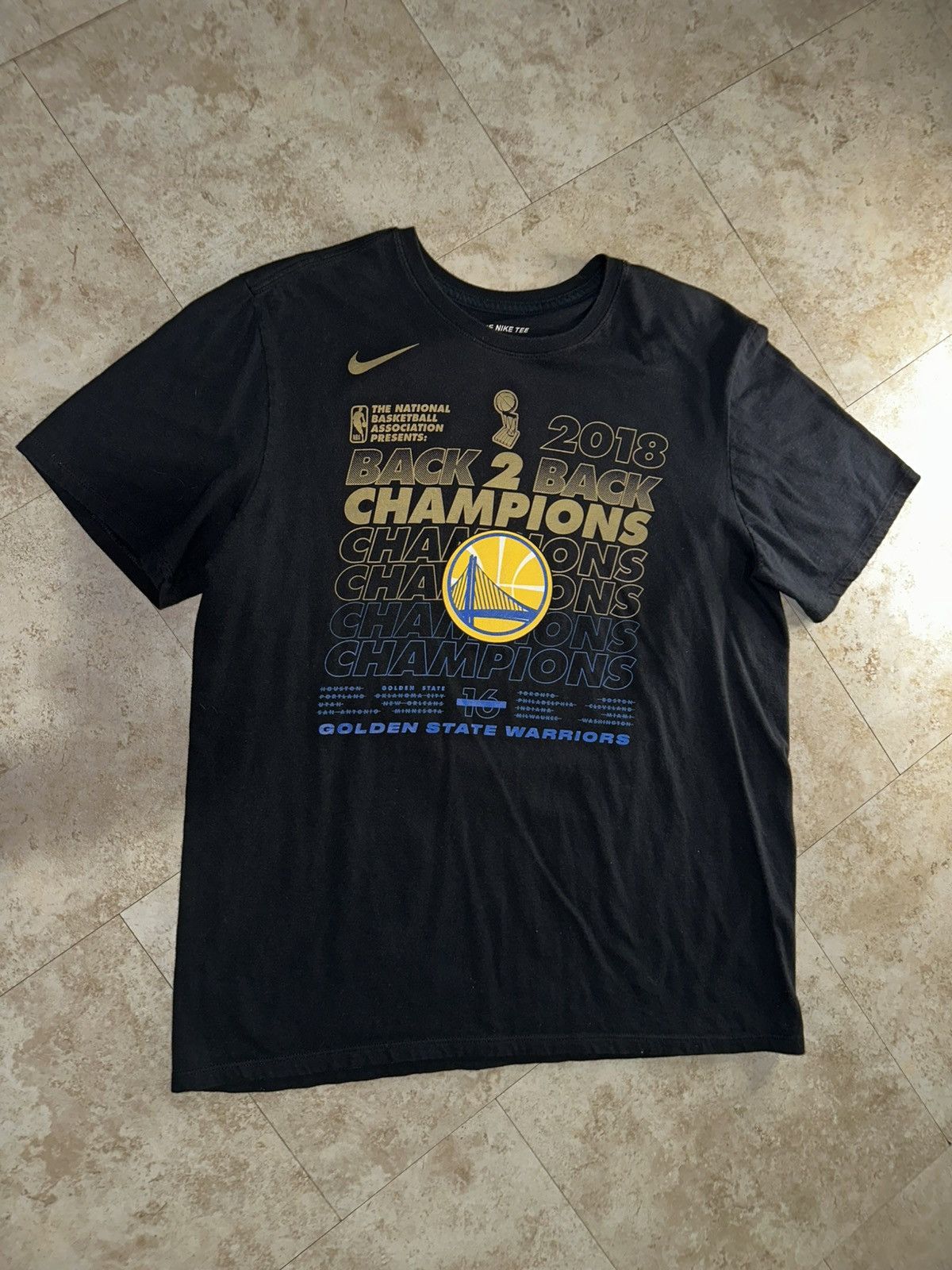 Nike 2018 Golden State back to back Championship tee Size US L / EU 52-54 / 3 - 1 Thumbnail