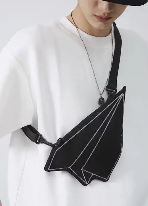 Japanese Brand Fashion y2k contrast thread fanny pack grunge bag Size ONE SIZE - 2 Thumbnail