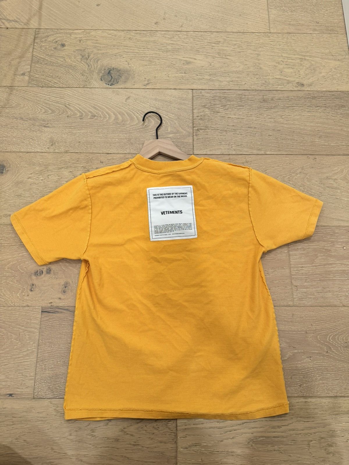 Vetements Vetements Inside Out T-Shirt Size US S / EU 44-46 / 1 - 3 Thumbnail