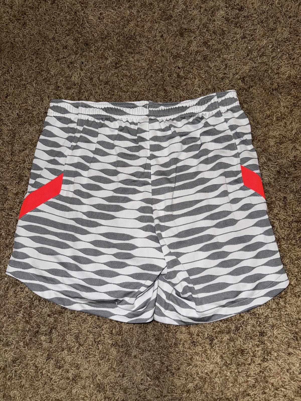 Nike Nike Women’s Dri-FIT Strike Knit Soccer Shorts Sample Size 32" / US 10 / IT 46 - 6 Thumbnail
