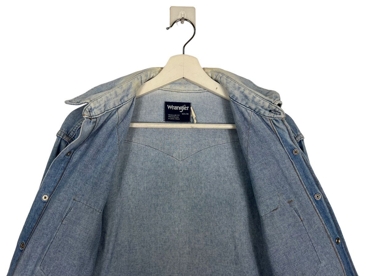 Vintage × Wrangler 🔥 VINTAGE WRANGLER CAMBREY SNAP BUTTON SHIRT MADE IN USA Size US L / EU 52-54 / 3 - 13 Thumbnail
