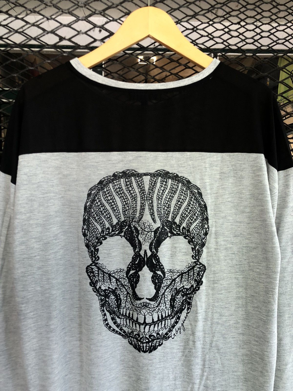 Guess GUESS SKULL LONG SLEEVE LGBSTYLE Size US L / EU 52-54 / 3 - 2 Thumbnail