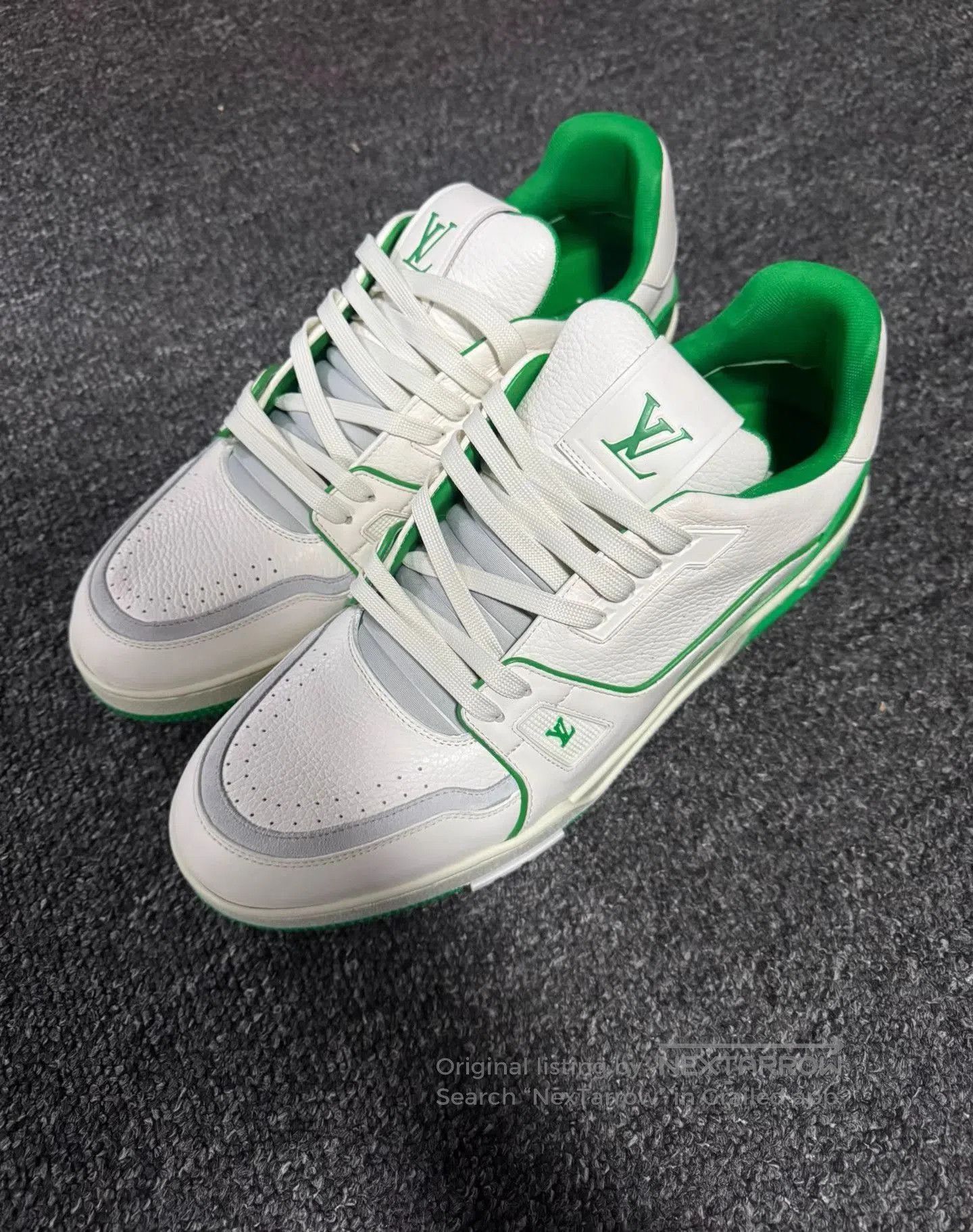 Louis Vuitton White Low-Top Sneakers with Green Accents. Size US 11 / EU 44 - 1 Thumbnail