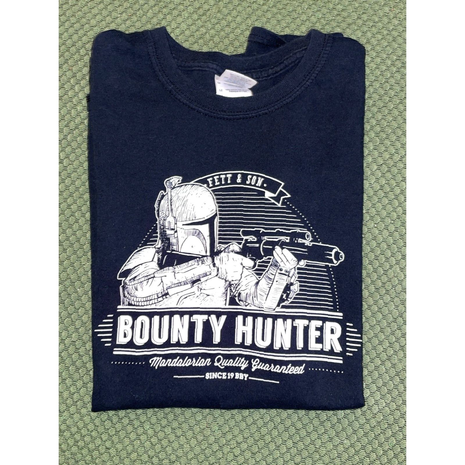 Star Wars Bounty Hunter T-Shirt Black Boba Fett Medium User: New title: Bounty Hunter T-shirt Black Boba Fett Medium Size US M / EU 48-50 / 2 - 4 Thumbnail