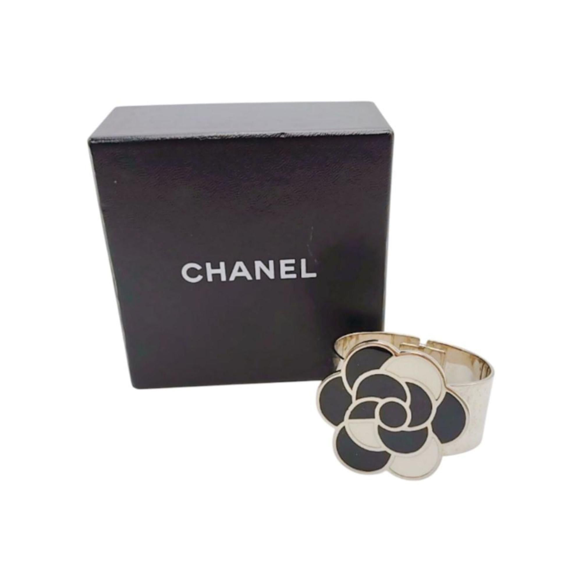 Chanel CHANEL Bangle Bracelet 98P Camellia Metal Black x White Size ONE SIZE - 1 Thumbnail