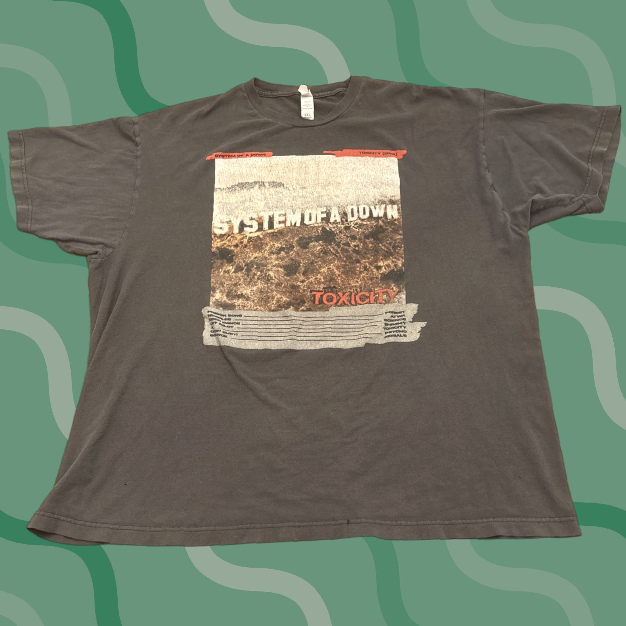 Gildan VINTAGE SOAD Distressed Shirt SOAD Toxicity 2001 Gray XXL Men T-Shirt Rock Band 2000s Mens Size US XXL / EU 58 / 5 - 1 Thumbnail