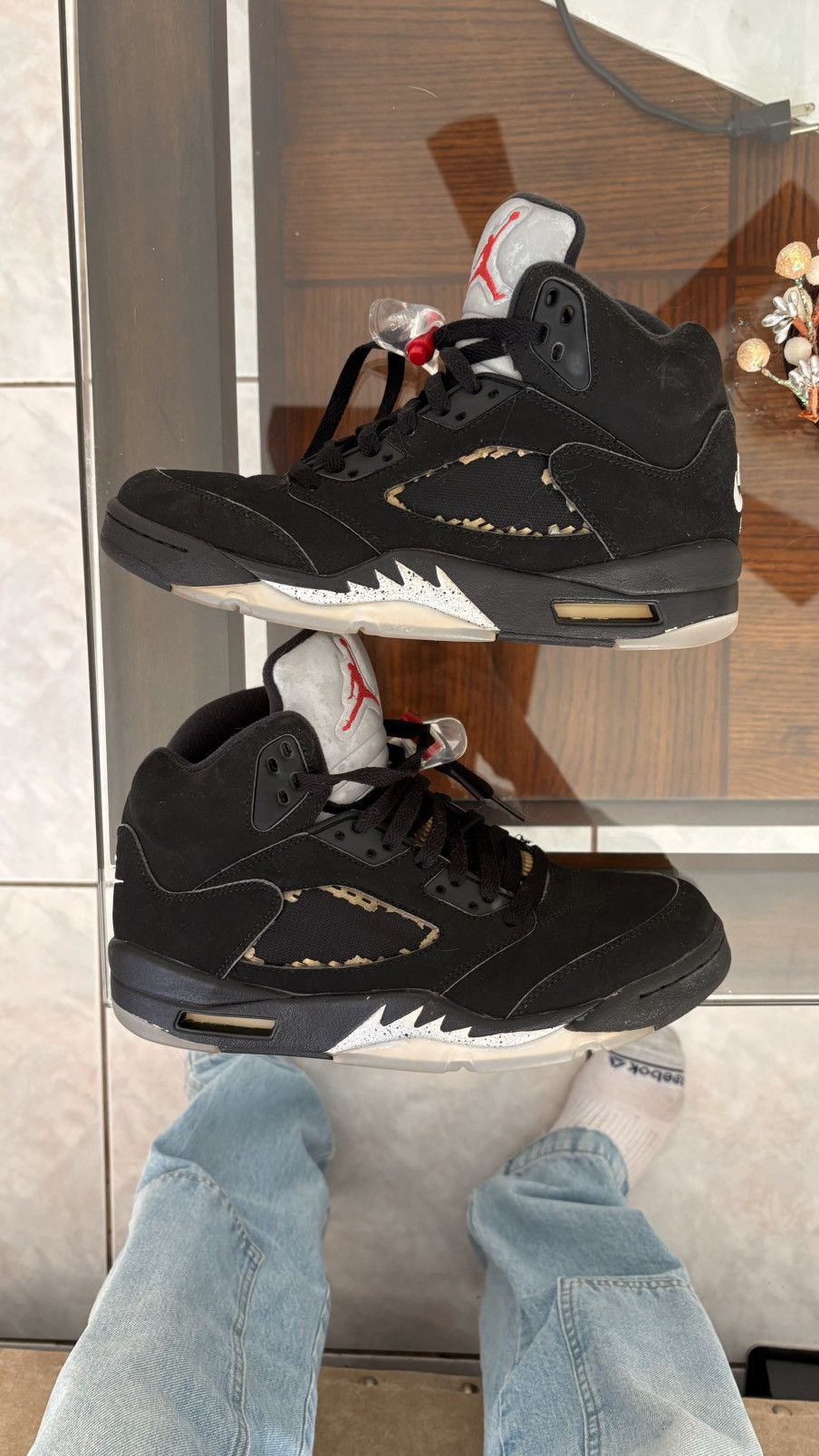 Jordan Brand Jordan Retro 5 Black Metallic 2016 Size US 8 / EU 41 - 2 Thumbnail